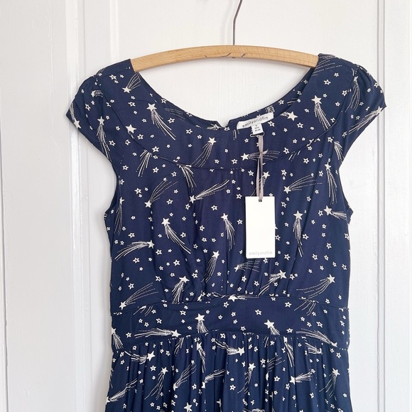 ModCloth • Emily & Fin Day After Day Dress in Shooting Stars navy comet print - Picture 4 of 13